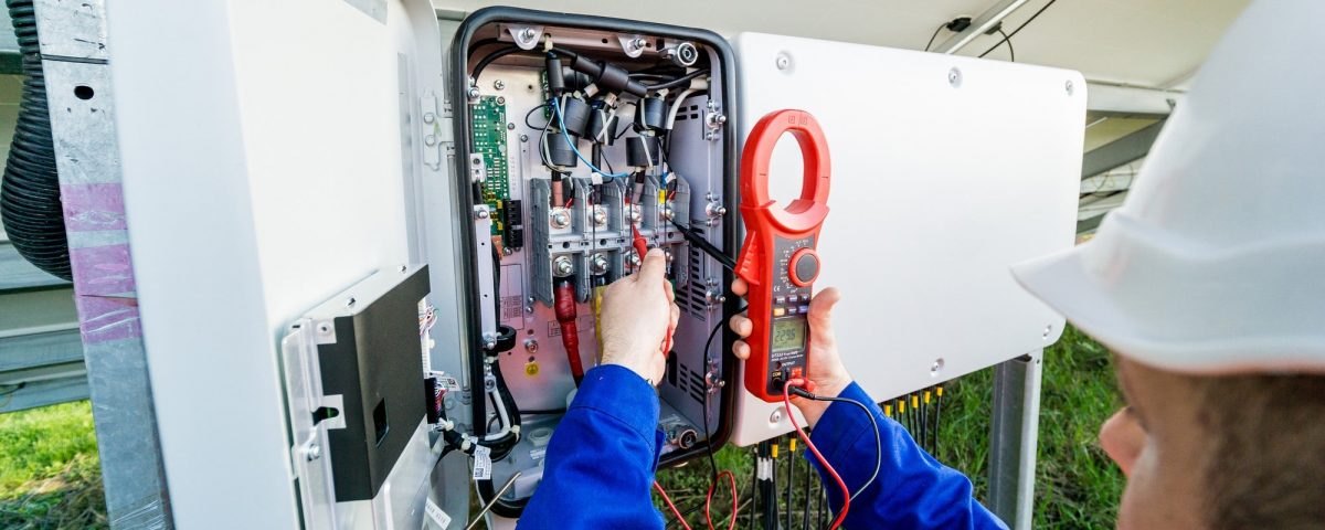 בקר החלפה גנרטור חברת החשמל