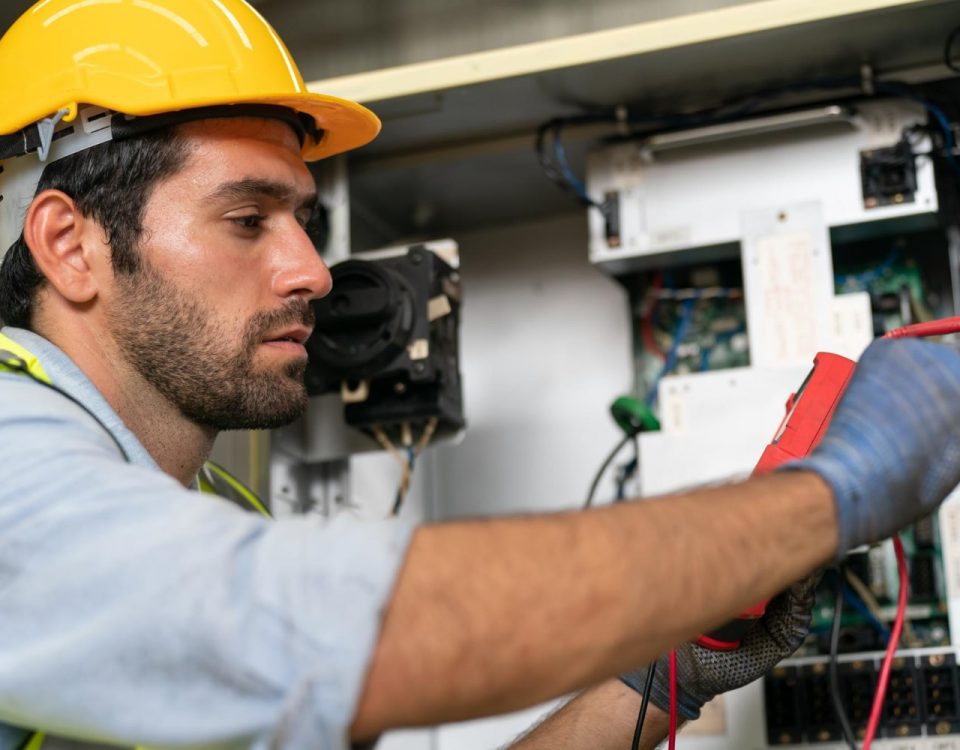 גנרטור חירום בבניין מחיר