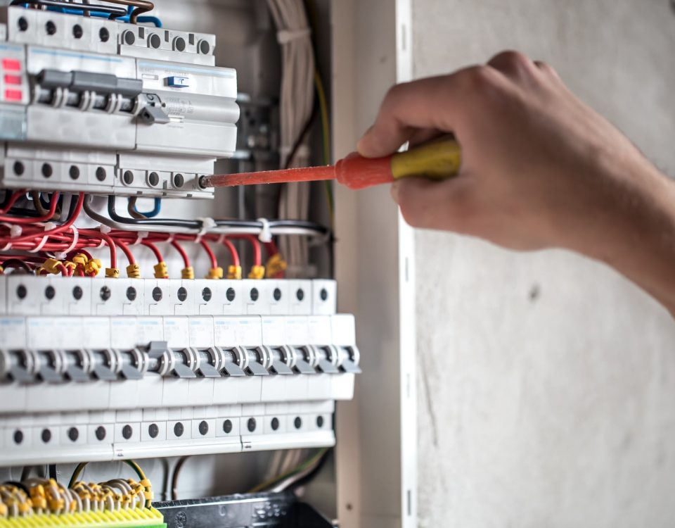 מערכת החלפה גנרטור חברת החשמל